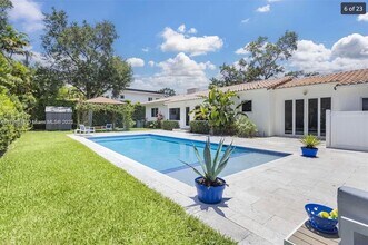 517 Bianca Ave in Coral Gables, FL - Building Photo - Building Photo