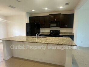 238 Annabelle Way in Davenport, FL - Building Photo - Building Photo
