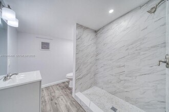 3353 SW 23rd Terrace in Miami, FL - Building Photo - Building Photo