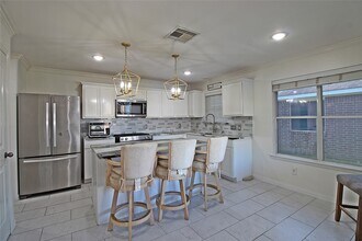 8314 Silver Fir Ln in Baytown, TX - Building Photo - Building Photo