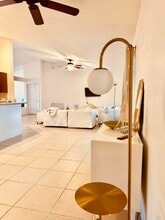 18561 Olive Rd in Ft. Myers, FL - Foto de edificio - Building Photo