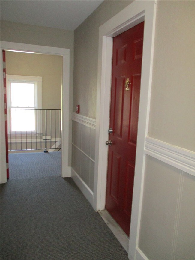 15 W Broadway-Unit -N in Derry, NH - Building Photo - Building Photo
