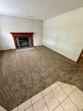 3806 Pinnacle Cir in Lawrence, KS - Building Photo - Building Photo