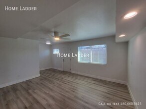 2301 N 27th St in Phoenix, AZ - Building Photo - Building Photo