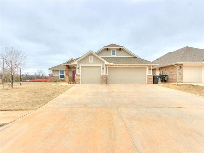 property at 2701 SE 20th Cir
