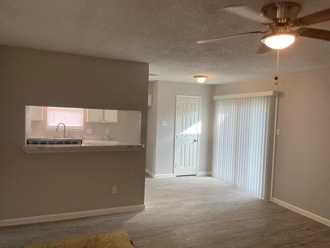 4914 Fairgreen Ln in Houston, TX - Building Photo - Building Photo