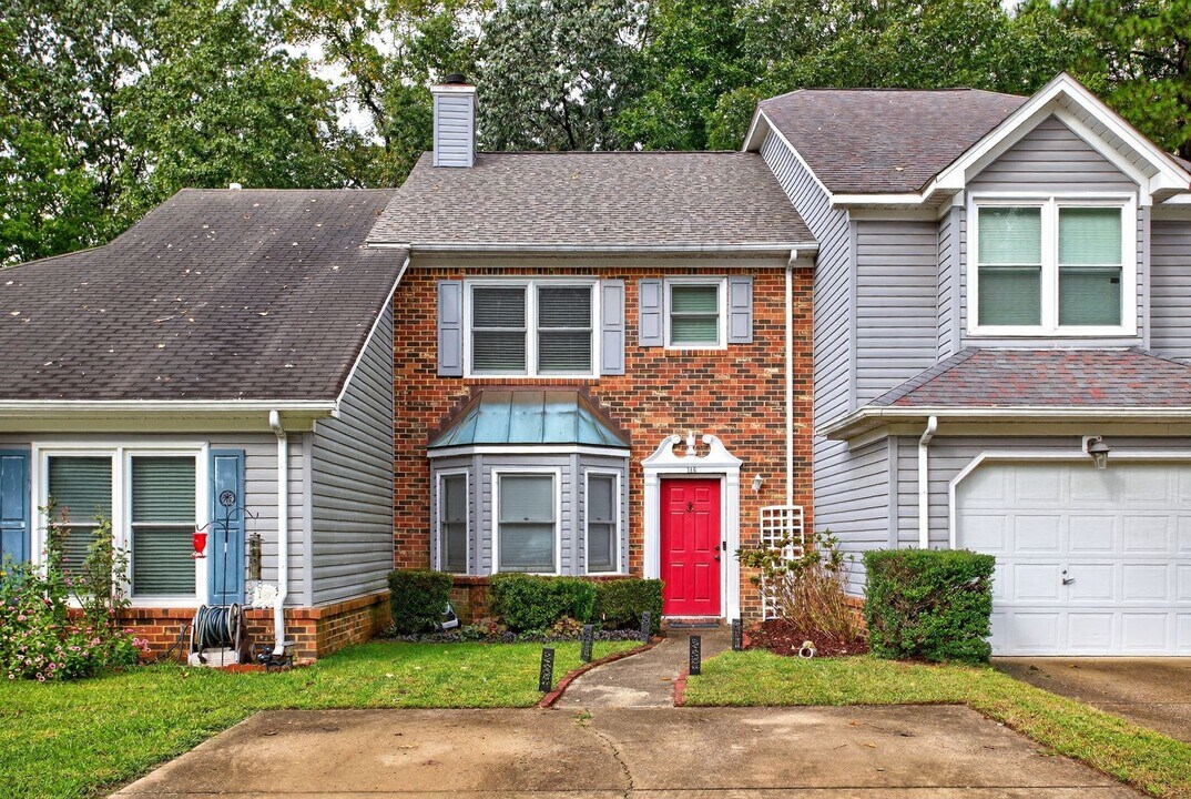 146 Barn Swallow Ridge in Yorktown, VA - Building Photo