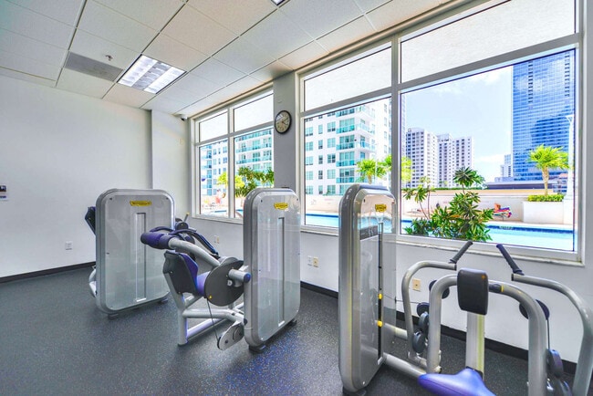 1 SE 12th St, Unit SI FL16-ID1492754P in Miami, FL - Building Photo - Building Photo