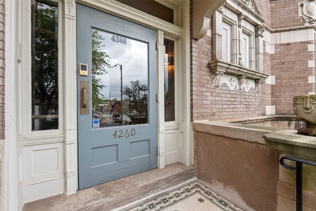 4260 Lindell Blvd in St. Louis, MO - Building Photo - Building Photo