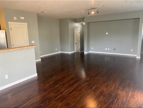 696 NE Adwick Dr in Beaverton, OR - Building Photo - Building Photo