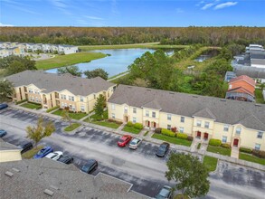 2830 Club Cortile Cir in Kissimmee, FL - Building Photo - Building Photo