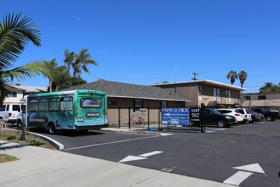 The Cottage in San Diego, CA - Building Photo