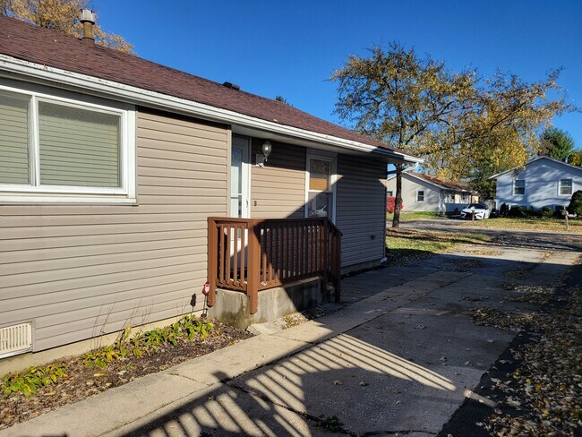 16814 Highview Ave in Orland Hills, IL - Foto de edificio - Building Photo