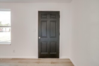 3224 Burson Ave in Fort Worth, TX - Foto de edificio - Building Photo