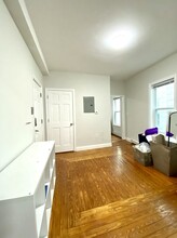 417 Cardinal Medeiros Ave in Cambridge, MA - Foto de edificio - Building Photo