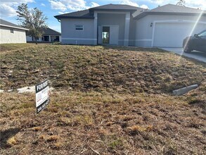 3005 31st St W in Lehigh Acres, FL - Building Photo - Building Photo