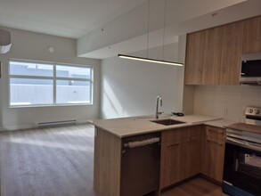 416 Royal Ave in Kelowna, BC - Building Photo - Building Photo
