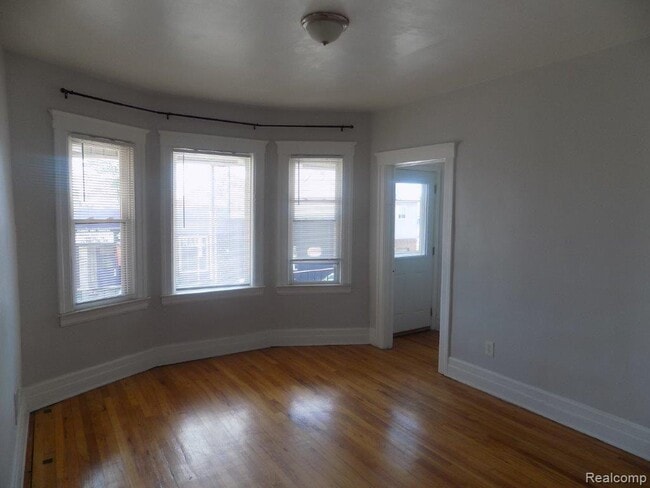 2331 CANIFF St in Hamtramck, MI - Foto de edificio - Building Photo