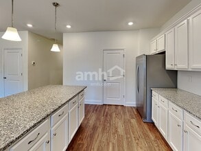 2028 The Ln NE in Lawrenceville, GA - Building Photo - Building Photo