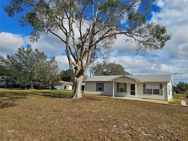 5882 Foxhaven Dr SE in Winter Haven, FL - Building Photo - Building Photo