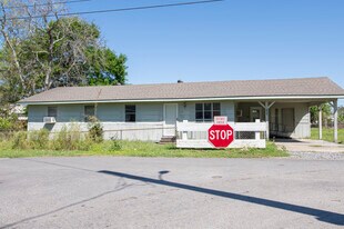 407 Nugier Ave in Abbeville, LA - Building Photo