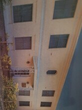 2018 W 39th St in Los Angeles, CA - Building Photo - Building Photo