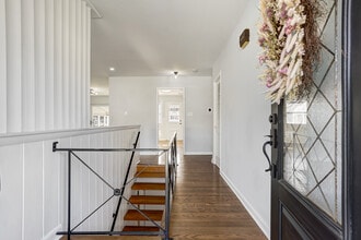 1446 Roxanna Rd NW in Washington, DC - Building Photo - Building Photo