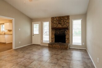 10307 Rancho Bernardo Ln in Sugar Land, TX - Building Photo - Building Photo