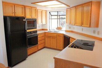 36 Fairway Village Ln in Sunriver, OR - Building Photo - Building Photo