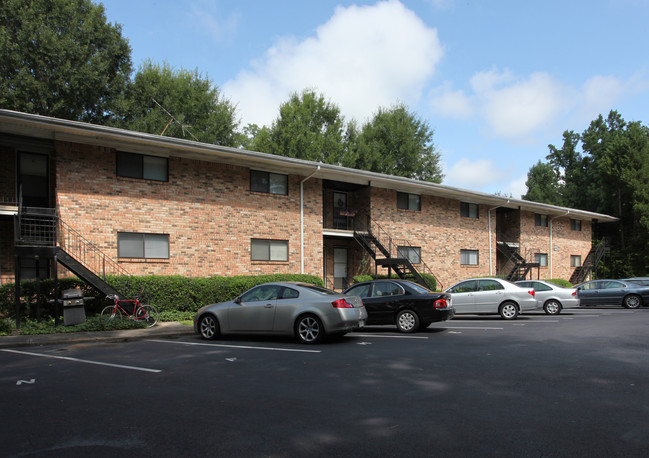 Colonial Gardens in Decatur, GA - Foto de edificio - Building Photo