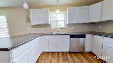 5940 Brentwood Park Pl in Rural Hall, NC - Building Photo - Building Photo