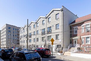 3241 Parkside Pl in Bronx, NY - Building Photo