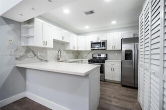 6211 SW 116th Pl in Miami, FL - Building Photo - Building Photo
