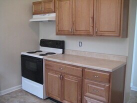 20 Carrick Ave, Unit 2