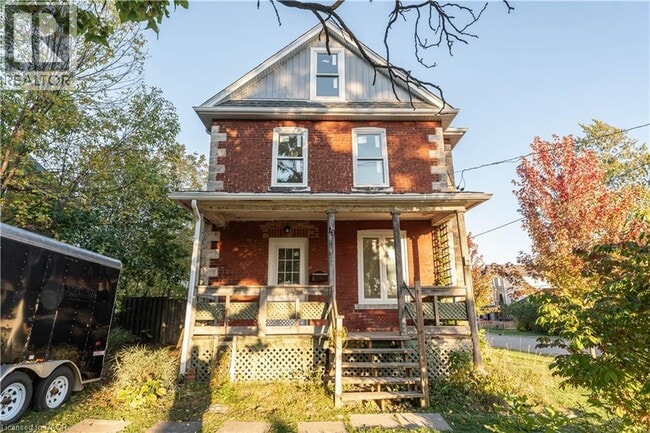 property at 10 Bay Ave
