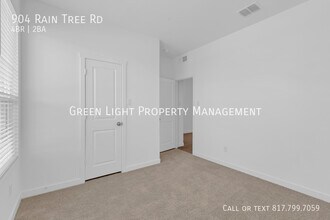 904 Raintree Rd in Princeton, TX - Building Photo - Building Photo