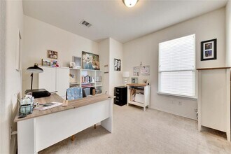 11005 Helms Deep Dr in Austin, TX - Building Photo - Building Photo