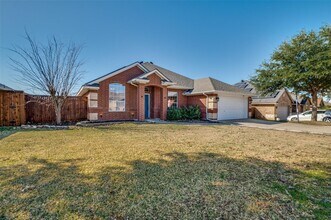 228 Lottie Ln in Saginaw, TX - Building Photo - Building Photo