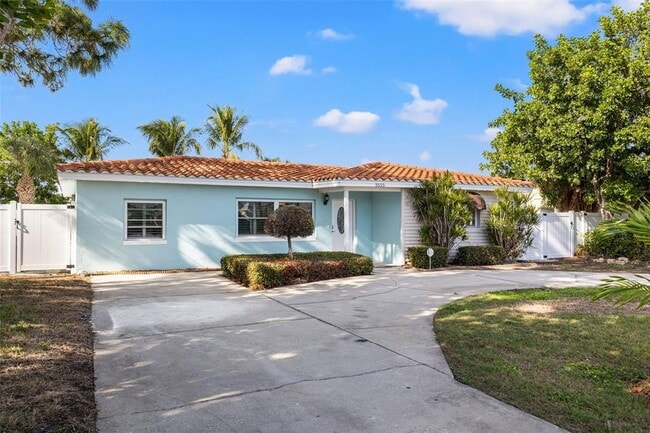 3555 Belle Vista Dr E in St Pete Beach, FL - Building Photo - Building Photo