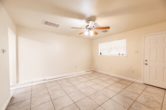 3308 Park Blvd, Unit 3308 in Chalmette, LA - Foto de edificio - Building Photo