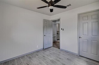 308 Sundown Ct in Burleson, TX - Building Photo - Building Photo