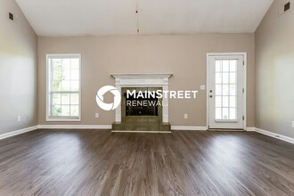 215 Ashton Dr in Covington, GA - Building Photo - Building Photo