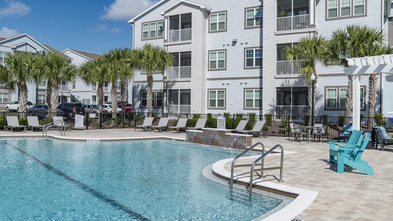 Vista at Lost Lake in Clermont, FL - Foto de edificio