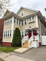 12 Boardman St in Rochester, NY - Building Photo