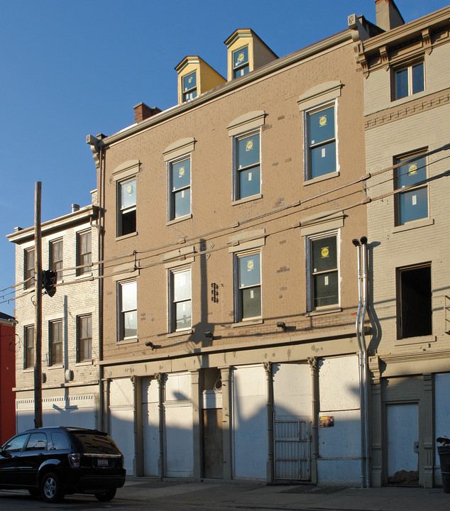 1703 Vine St in Cincinnati, OH - Building Photo