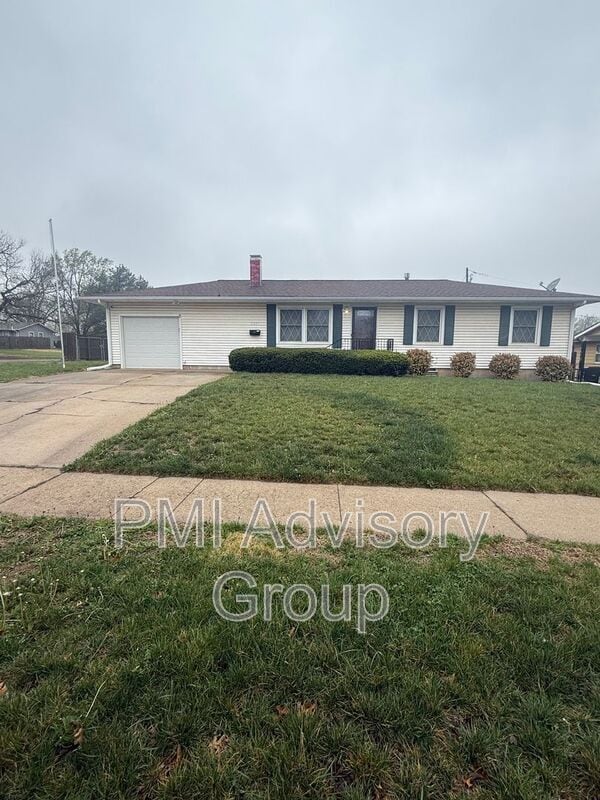 3253 SW 31st Terrace in Topeka, KS - Building Photo - Building Photo