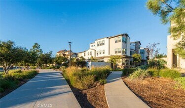 102 Spectacle in Irvine, CA - Building Photo - Building Photo