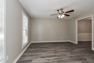 895 Highland Terrace NE in Marietta, GA - Building Photo - Building Photo