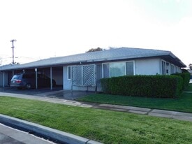 4186 E Ashlan Ave in Fresno, CA - Building Photo