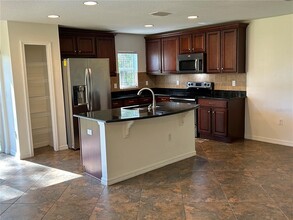 2802 Birchcreek Dr in Wesley Chapel, FL - Building Photo - Building Photo